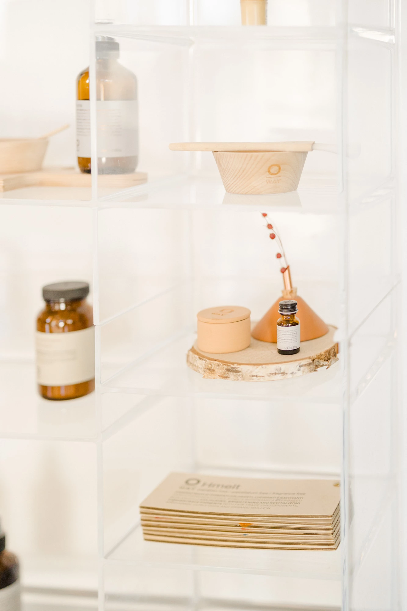 verre vitrine étagère beige marron